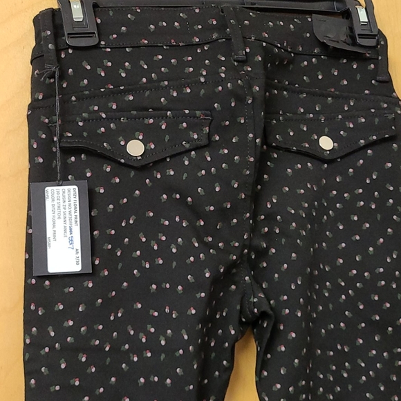 Nwt Joe's Jeans Black Floral Print Jeans, sz 26 - Picture 3 of 4